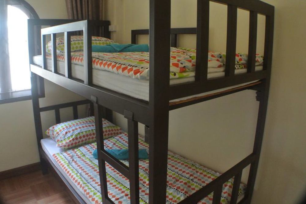Bed Dee Time Hostel Бангкок Экстерьер фото
