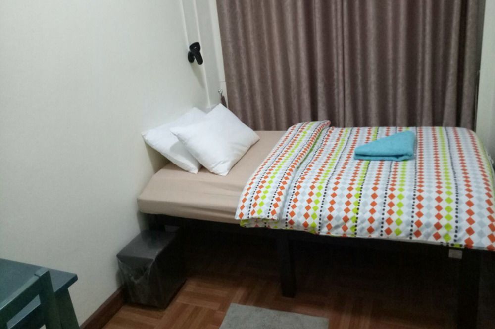 Bed Dee Time Hostel Бангкок Экстерьер фото