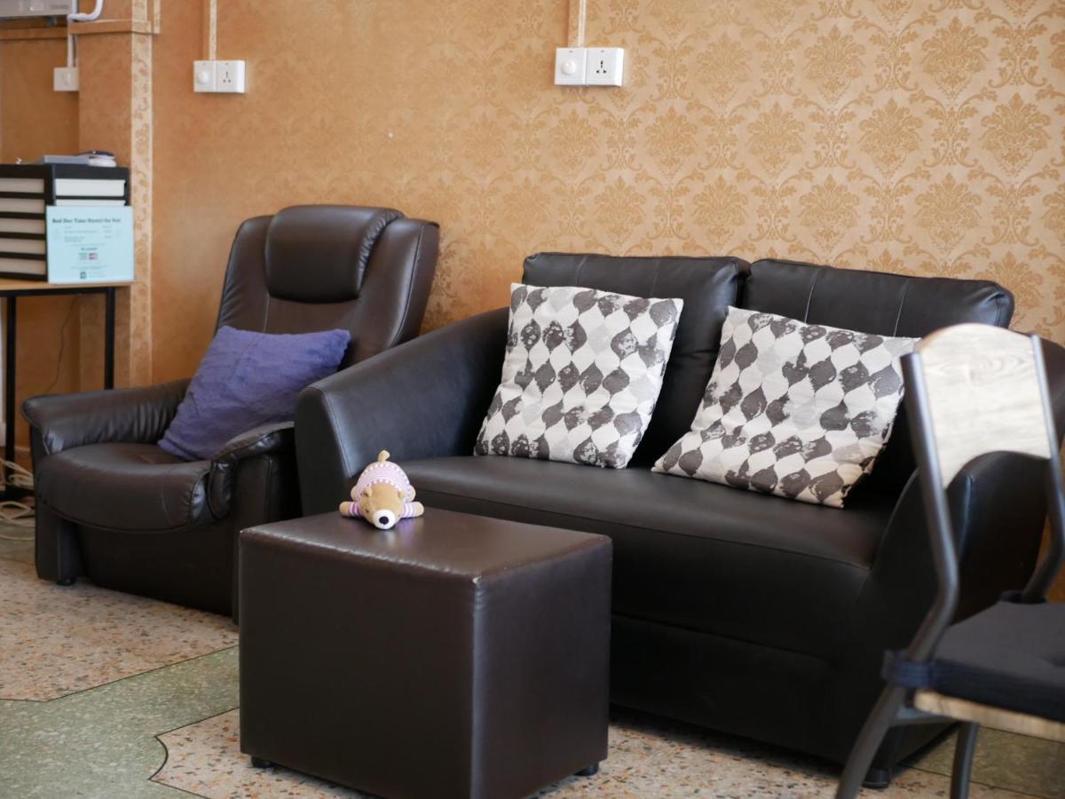 Bed Dee Time Hostel Бангкок Экстерьер фото