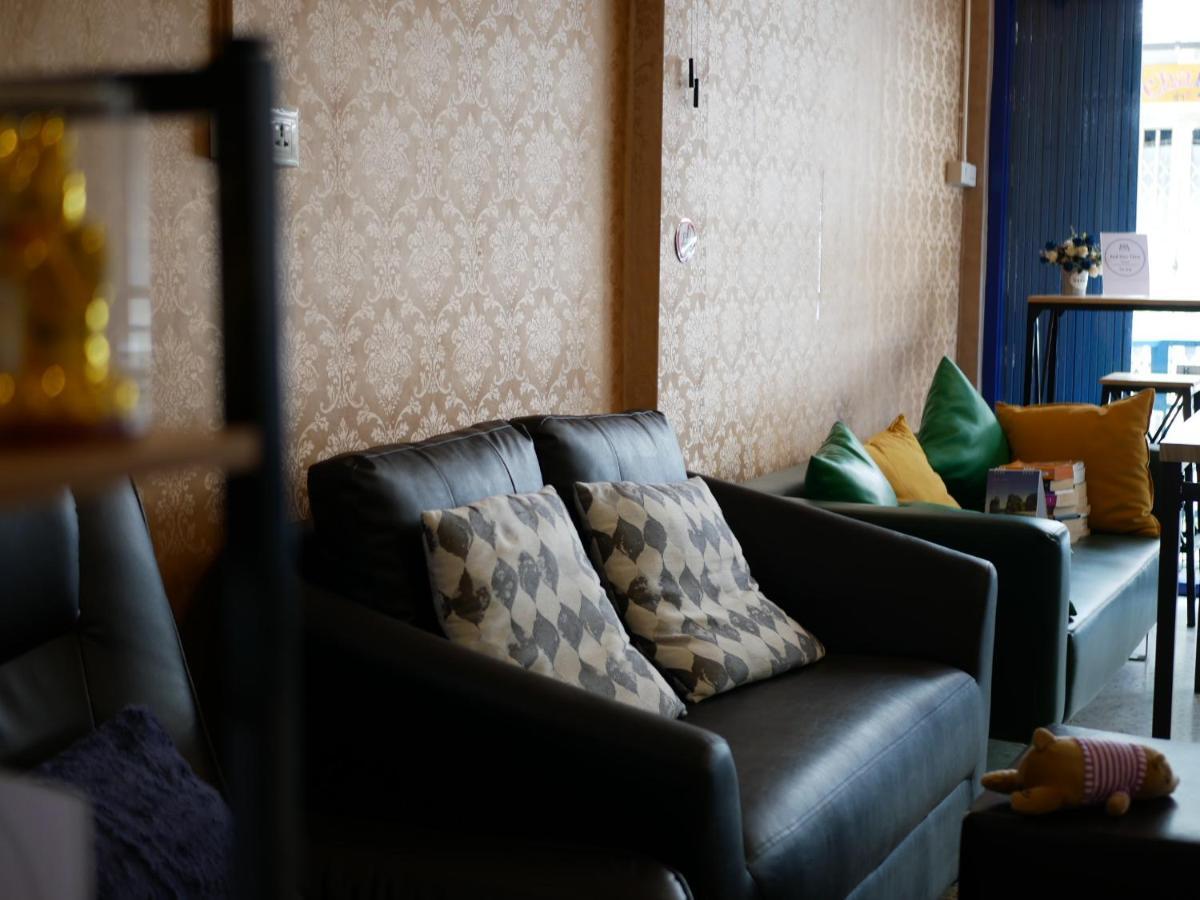 Bed Dee Time Hostel Бангкок Экстерьер фото