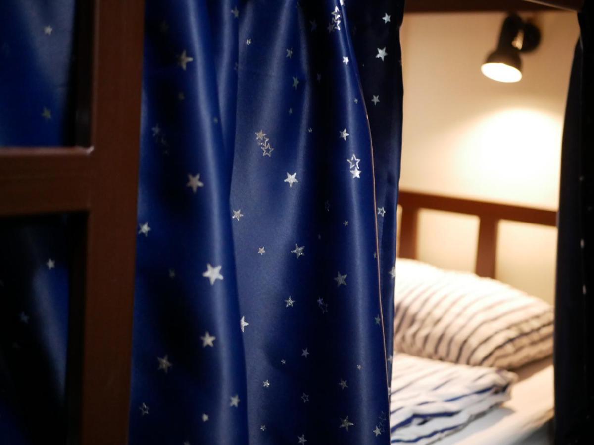 Bed Dee Time Hostel Бангкок Экстерьер фото